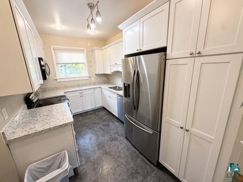 Tiny photo for 6220 E Superior St, Duluth, MN 55804 (MLS # 6127767)