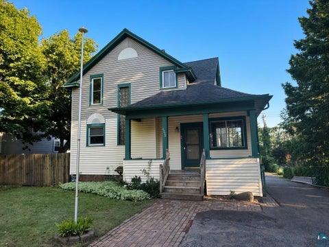 Tiny photo for 6220 E Superior St, Duluth, MN 55804 (MLS # 6127767)