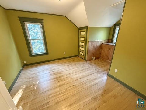 Tiny photo for 6220 E Superior St, Duluth, MN 55804 (MLS # 6127767)