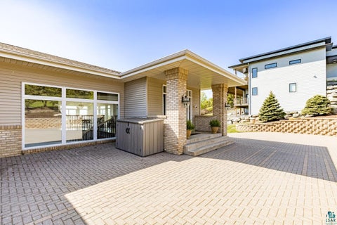 Tiny photo for 2906 W 15th St, Duluth, MN 55806 (MLS # 6127101)