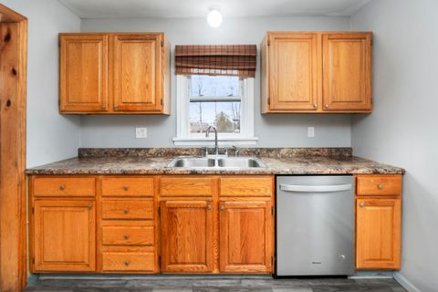 Tiny photo for 5116 Ivanhoe St, Duluth, MN 55804 (MLS # 6123745)