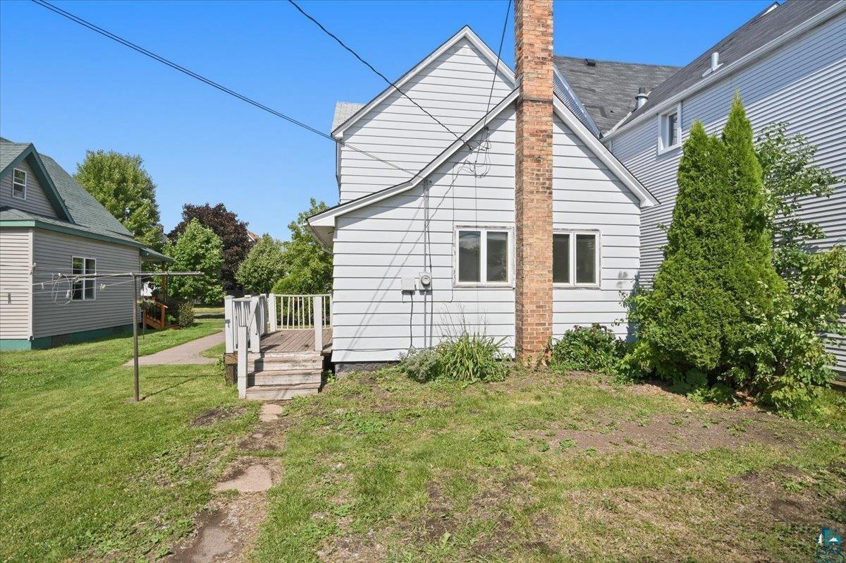 2018 E 6th St
