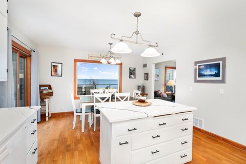 Tiny photo for 107 South Ave, Two Harbors, MN 55616 (MLS # 6122428)