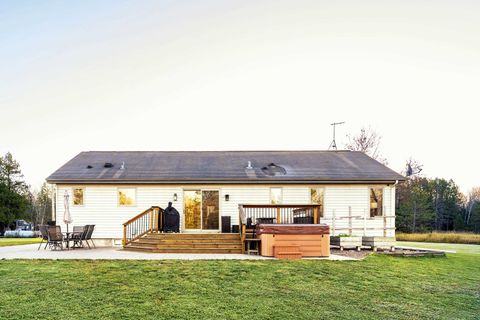 Tiny photo for 637 Hawk Hill Rd, Knife River, MN 55609 (MLS # 6122683)