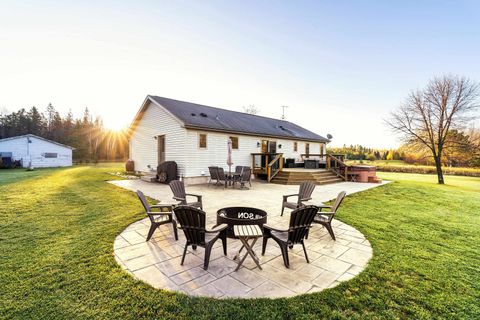 Tiny photo for 637 Hawk Hill Rd, Knife River, MN 55609 (MLS # 6122683)