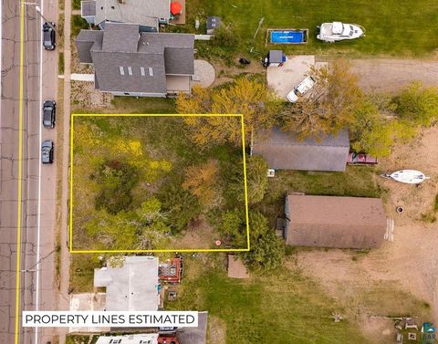 Photo of 8 S Lake Ave, Duluth, MN 55802 (MLS # 6126228)