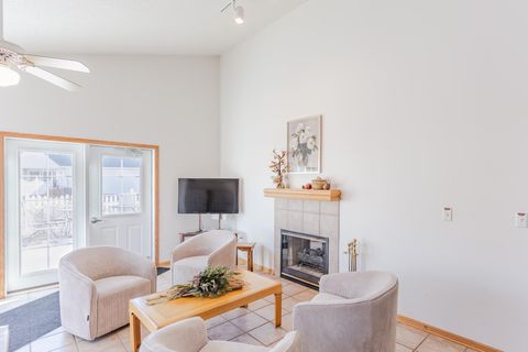 Tiny photo for 2156 Miller Creek Dr, Duluth, MN 55811 (MLS # 6122794)