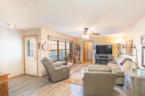 Tiny photo for 2156 Miller Creek Dr, Duluth, MN 55811 (MLS # 6122794)
