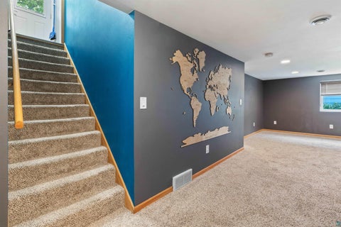 Tiny photo for 104 E Mankato St, Duluth, MN 55803 (MLS # 6127577)