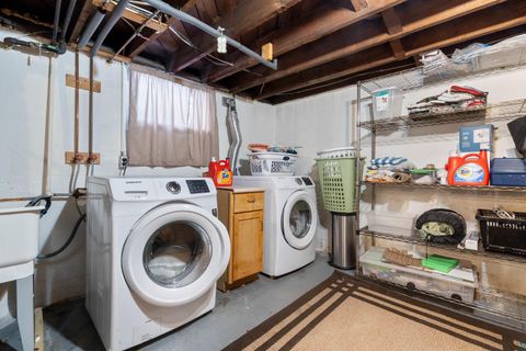 Tiny photo for 4420 Cambridge St, Duluth, MN 55804 (MLS # 6123804)