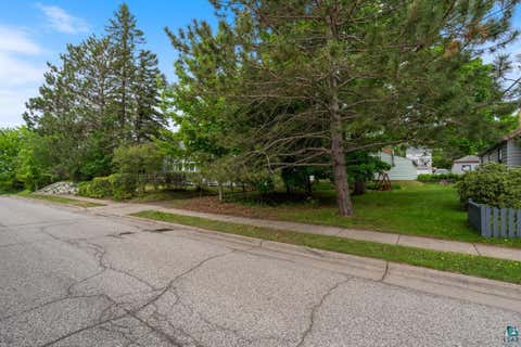 Tiny photo for 1515 N 8th Ave E AVE, Duluth, MN 55805 (MLS # 6125894)