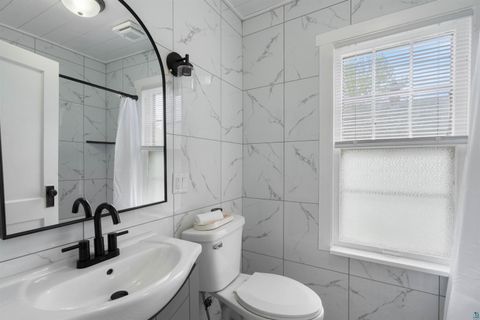 Tiny photo for 1515 N 8th Ave E AVE, Duluth, MN 55805 (MLS # 6125894)