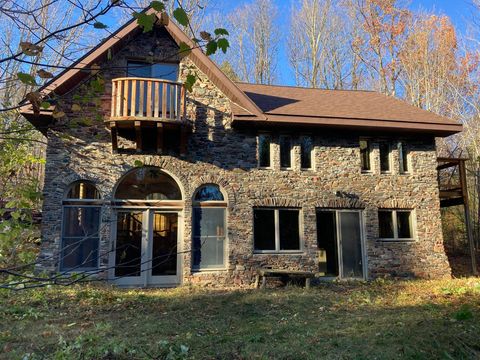 Tiny photo for 192 W Deeryard Lake Rd, Lutsen, MN 55612 (MLS # 6123425)