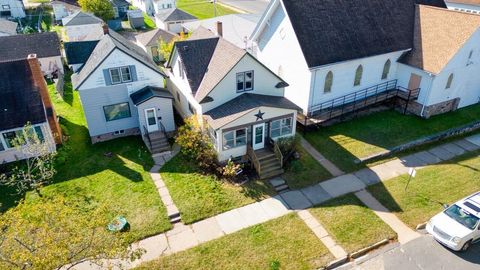 Tiny photo for 25 3rd St SW St, Chisholm, MN 55719 (MLS # 6122277)