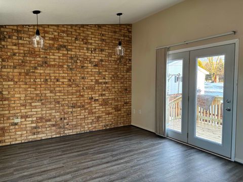 Tiny photo for 4611 W 5th St, Duluth, MN 55807 (MLS # 6123398)