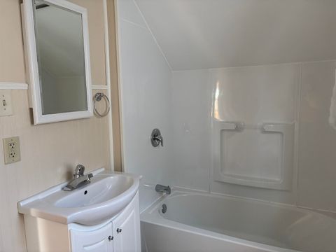 Tiny photo for 4611 W 5th St, Duluth, MN 55807 (MLS # 6123398)