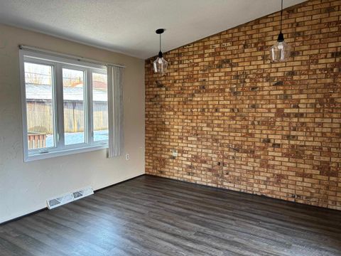 Tiny photo for 4611 W 5th St, Duluth, MN 55807 (MLS # 6123398)