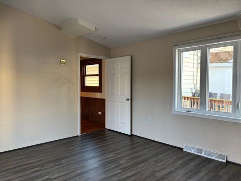 Tiny photo for 4611 W 5th St, Duluth, MN 55807 (MLS # 6123398)