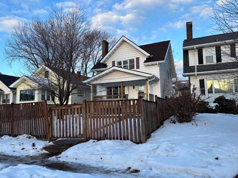 Tiny photo for 4611 W 5th St, Duluth, MN 55807 (MLS # 6123398)