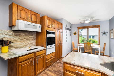 Tiny photo for 2434 Peace Dr, Duluth, MN 55811 (MLS # 6127061)