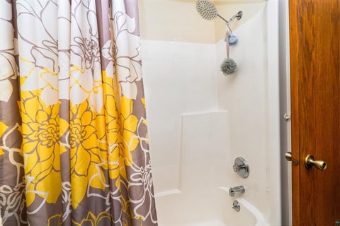 Tiny photo for 2434 Peace Dr, Duluth, MN 55811 (MLS # 6127061)