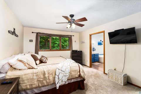 Tiny photo for 2434 Peace Dr, Duluth, MN 55811 (MLS # 6127061)