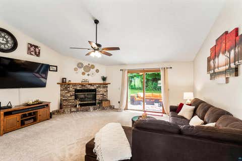 Tiny photo for 2434 Peace Dr, Duluth, MN 55811 (MLS # 6127061)
