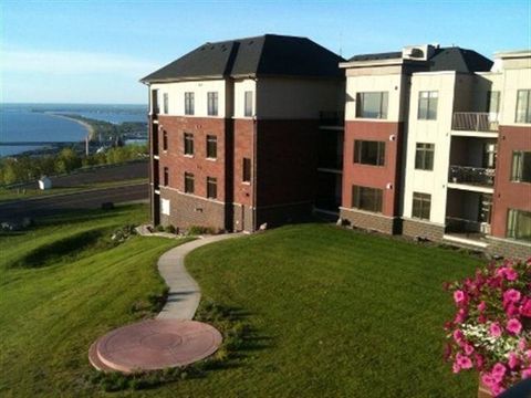 Photo of 1126 Mesaba Ave #119, Duluth, MN 55811 (MLS # 6123151)