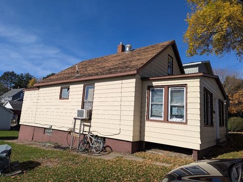 Tiny photo for 111 W Nebraska Ave, Gilbert, MN 55741 (MLS # 6122733)