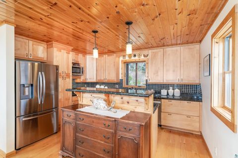 Tiny photo for 96 Hoaglund Dr, Tofte, MN 55615 (MLS # 6125462)