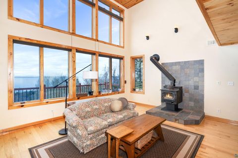 Tiny photo for 96 Hoaglund Dr, Tofte, MN 55615 (MLS # 6125462)