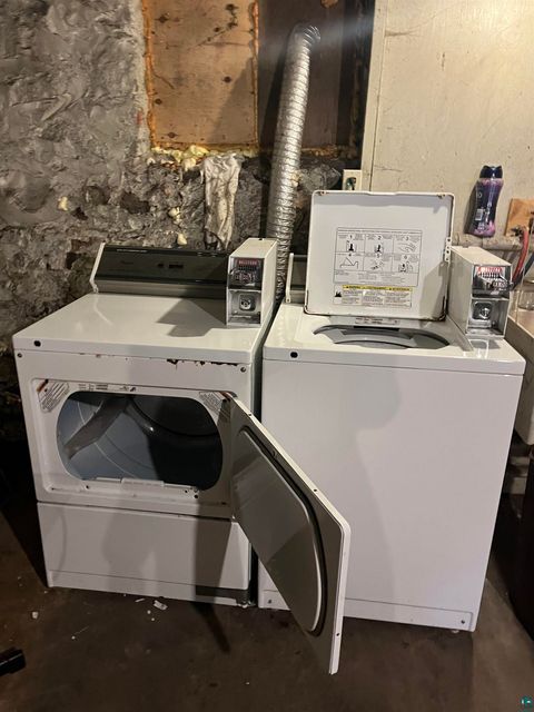 Tiny photo for 1507 E 4th St, Duluth, MN 55812 (MLS # 6124419)