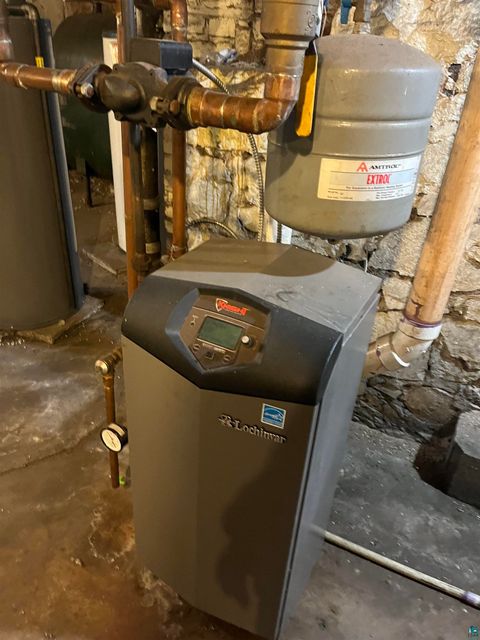 Tiny photo for 1507 E 4th St, Duluth, MN 55812 (MLS # 6124419)