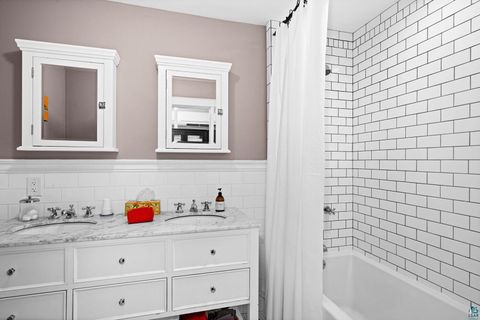 Tiny photo for 2909 Minnesota Ave, Duluth, MN 55802 (MLS # 6125941)