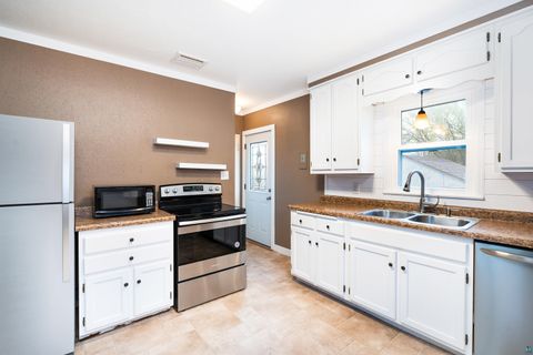 Tiny photo for 4922 Glenwood St, Duluth, MN 55804 (MLS # 6125395)