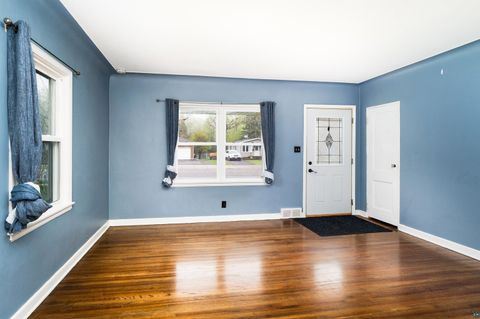 Tiny photo for 4922 Glenwood St, Duluth, MN 55804 (MLS # 6125395)