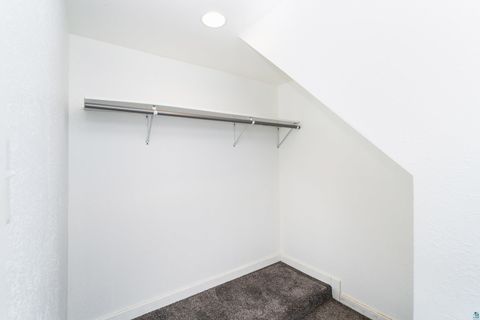 Tiny photo for 4922 Glenwood St, Duluth, MN 55804 (MLS # 6125395)