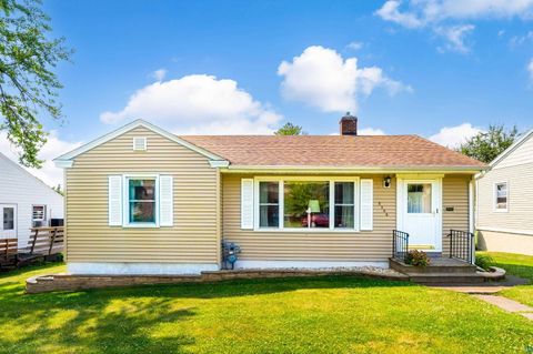 Tiny photo for 5306 Oneida St, Duluth, MN 55804 (MLS # 6126957)