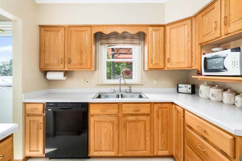 Tiny photo for 5306 Oneida St, Duluth, MN 55804 (MLS # 6126957)