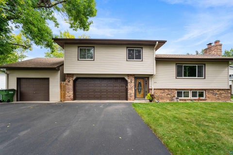 Tiny photo for 8653 NE 1/2 St, Circle Pines, MN 55014 (MLS # 6128157)
