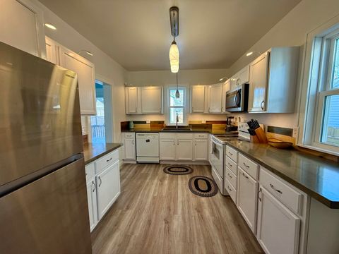 Tiny photo for 4311 W 5th St, Duluth, MN 55807 (MLS # 6123456)