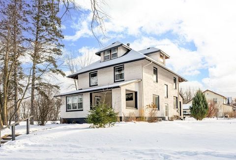 Photo of 8406 Beverly St, Duluth, MN 55808 (MLS # 6123101)