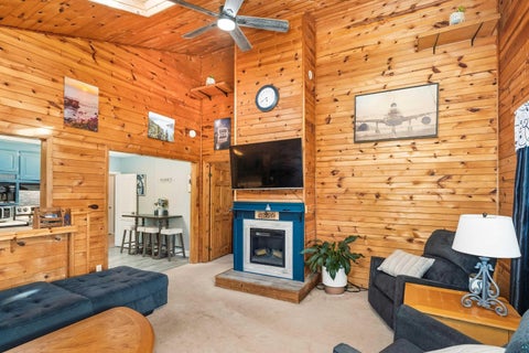Tiny photo for 436 E Oxford St, Duluth, MN 55803 (MLS # 6127883)