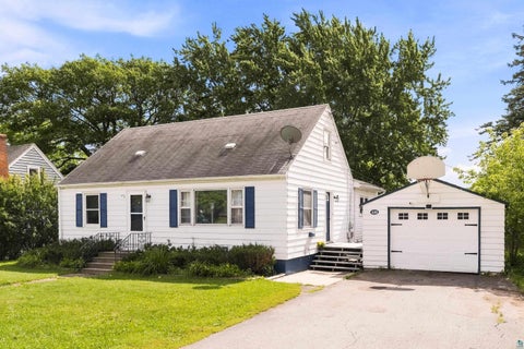 Tiny photo for 436 E Oxford St, Duluth, MN 55803 (MLS # 6127883)