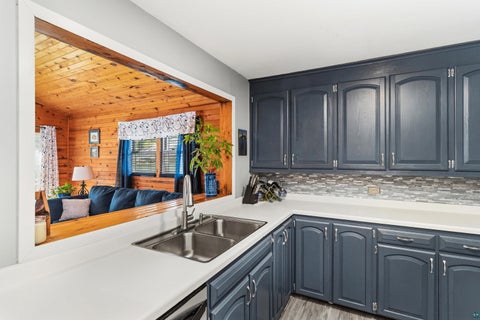 Tiny photo for 436 E Oxford St, Duluth, MN 55803 (MLS # 6127883)