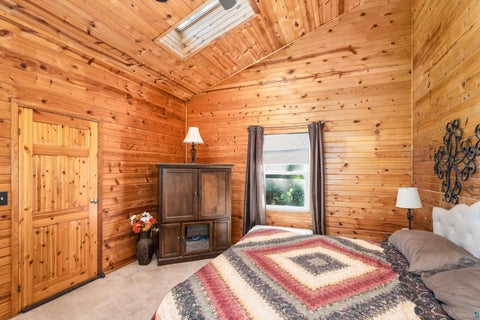 Tiny photo for 436 E Oxford St, Duluth, MN 55803 (MLS # 6127883)