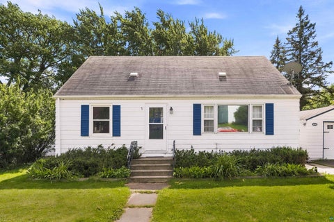 Tiny photo for 436 E Oxford St, Duluth, MN 55803 (MLS # 6127883)