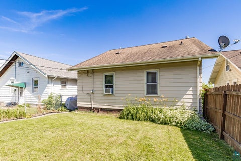 Tiny photo for 4411 W 6th St, Duluth, MN 55807 (MLS # 6126767)