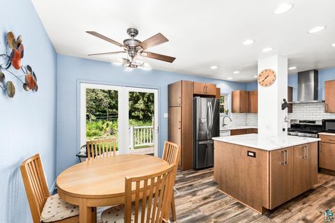 Tiny photo for 11 St. Louis Ct, Duluth, MN 55808 (MLS # 6126746)
