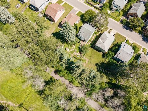 Tiny photo for 11 St. Louis Ct, Duluth, MN 55808 (MLS # 6126746)